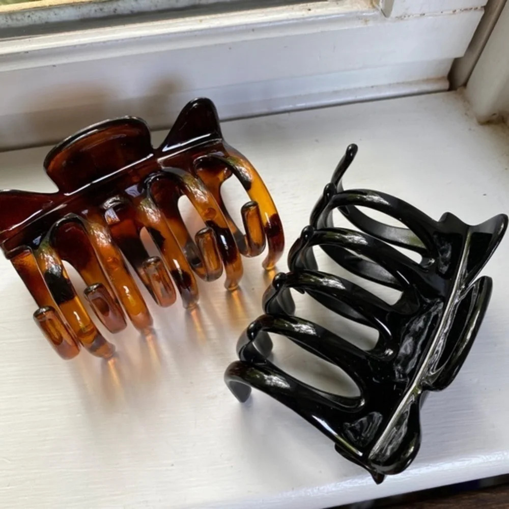 Anthropologie Acrylic Hair Claw Clips - Picture 2 of 4